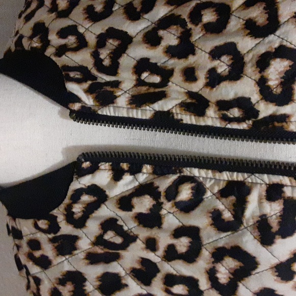 Leopard Lightweight Quilted Bomber Jacket Brown Tan Cream Forever 21 Small - Picture 4 of 6